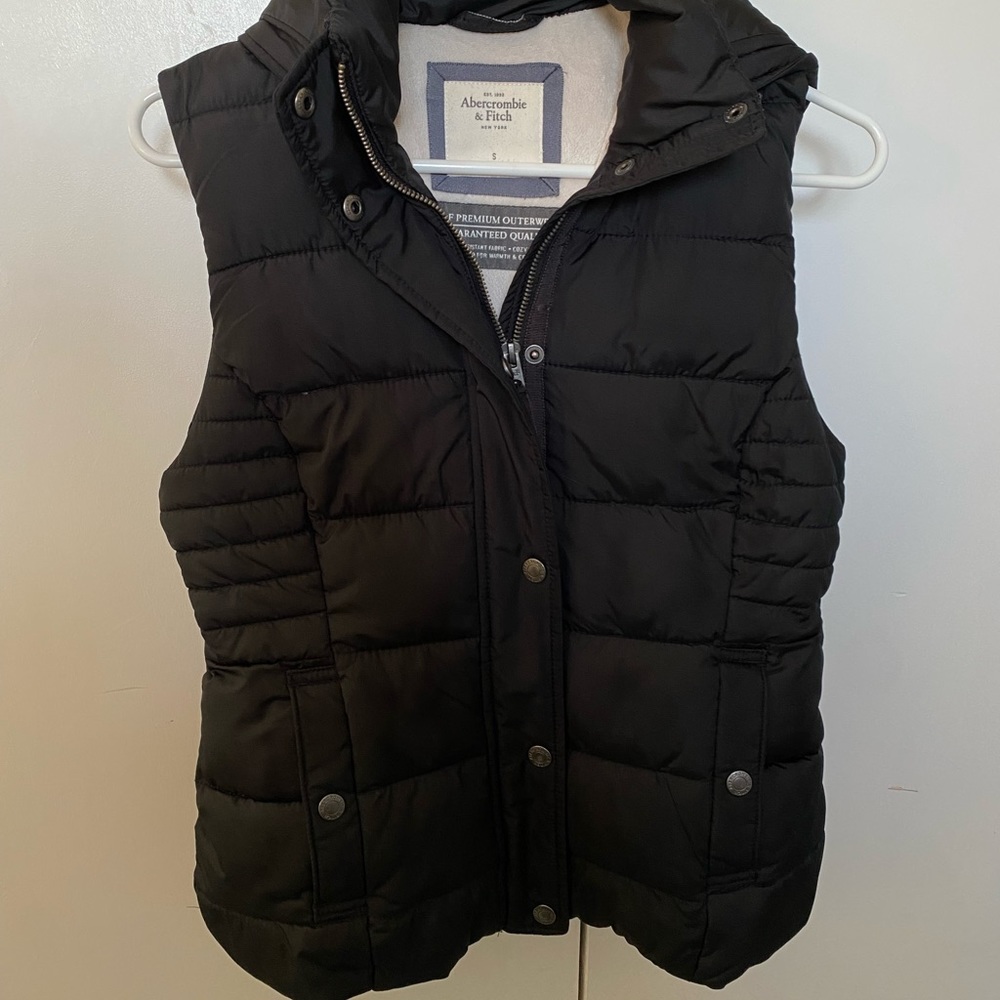 Abercrombie & Fitch Puffer Vest with Hood - Size S